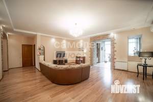 4-к квартира, вторичка, 137м2, 2/9 этаж