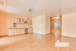 3-к квартира, вторичка, 74м2, 4/6 этаж