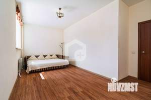 2-к квартира, вторичка, 54м2, 1/10 этаж