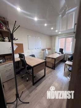 2-к квартира, вторичка, 52м2, 1/10 этаж