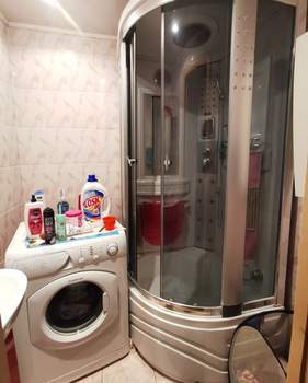 3-к квартира, вторичка, 65м2, 1/9 этаж