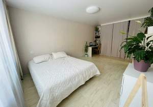 2-к квартира, вторичка, 54м2, 1/9 этаж