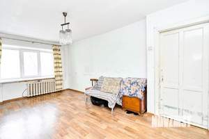 3-к квартира, вторичка, 56м2, 1/5 этаж