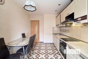 3-к квартира, вторичка, 80м2, 10/17 этаж