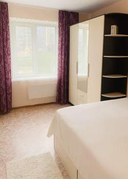 2-к квартира, вторичка, 63м2, 4/17 этаж