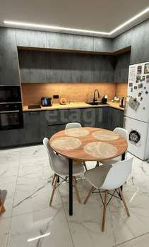 2-к квартира, вторичка, 61м2, 5/17 этаж