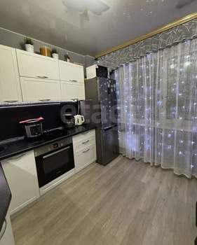 2-к квартира, вторичка, 54м2, 10/17 этаж