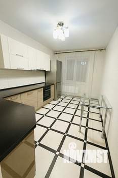 2-к квартира, вторичка, 64м2, 5/17 этаж