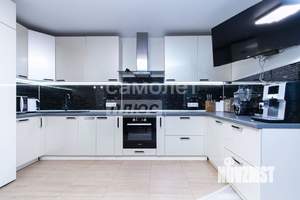 2-к квартира, вторичка, 70м2, 10/10 этаж