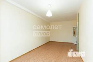 3-к квартира, вторичка, 82м2, 1/10 этаж