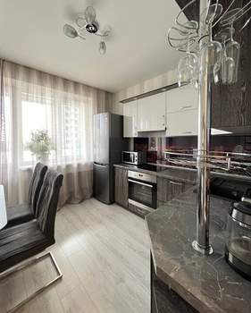 2-к квартира, вторичка, 56м2, 7/16 этаж