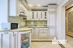 4-к квартира, вторичка, 130м2, 3/9 этаж