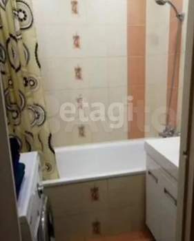 2-к квартира, вторичка, 52м2, 1/10 этаж