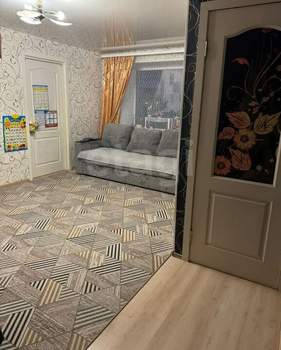 2-к квартира, вторичка, 42м2, 1/5 этаж