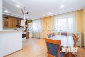 3-к квартира, вторичка, 106м2, 3/6 этаж