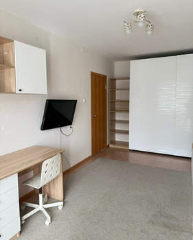 3-к квартира, вторичка, 85м2, 1/14 этаж