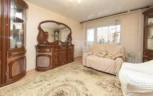 4-к квартира, вторичка, 79м2, 6/9 этаж