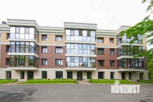 4-к квартира, вторичка, 214м2, 1/4 этаж