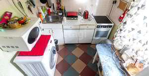 2-к квартира, вторичка, 37м2, 1/5 этаж