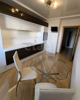 3-к квартира, вторичка, 82м2, 5/10 этаж