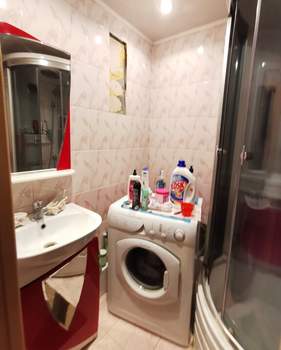 3-к квартира, вторичка, 65м2, 1/9 этаж