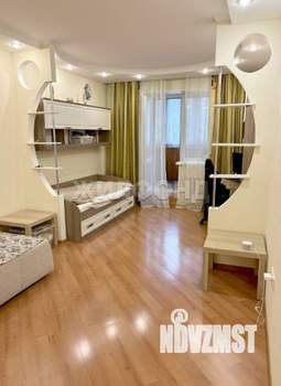 3-к квартира, вторичка, 95м2, 2/4 этаж