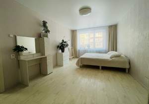 2-к квартира, вторичка, 54м2, 1/9 этаж