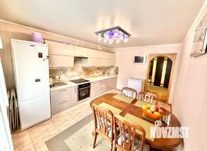 2-к квартира, вторичка, 70м2, 3/10 этаж