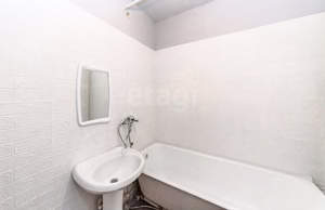 2-к квартира, вторичка, 63м2, 10/10 этаж