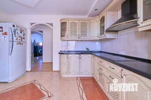 4-к квартира, вторичка, 118м2, 9/10 этаж