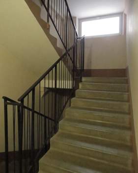 2-к квартира, вторичка, 61м2, 1/10 этаж