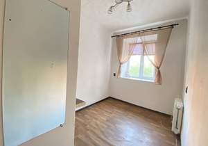 Студия квартира, вторичка, 13м2, 1/5 этаж