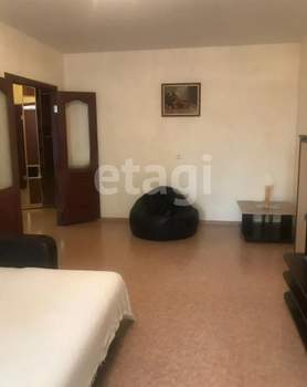 2-к квартира, вторичка, 64м2, 6/10 этаж