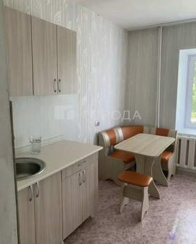 2-к квартира, вторичка, 63м2, 2/10 этаж