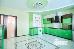 4-к квартира, вторичка, 177м2, 5/6 этаж