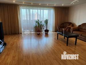 4-к квартира, вторичка, 113м2, 9/10 этаж