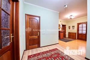 3-к квартира, вторичка, 101м2, 2/5 этаж