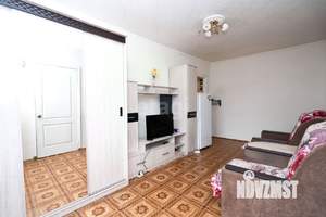 3-к квартира, вторичка, 42м2, 5/5 этаж
