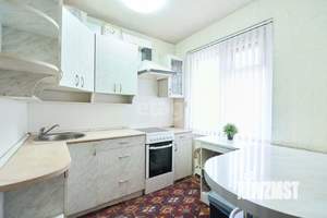 3-к квартира, вторичка, 61м2, 5/5 этаж