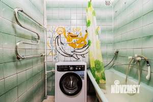 2-к квартира, вторичка, 54м2, 1/3 этаж