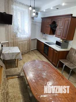 3-к квартира, вторичка, 82м2, 1/2 этаж