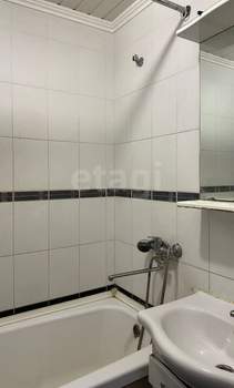 4-к квартира, вторичка, 72м2, 10/10 этаж