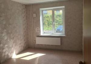 2-к квартира, вторичка, 60м2, 1/10 этаж