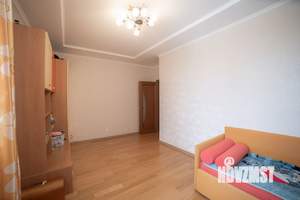 4-к квартира, вторичка, 132м2, 3/6 этаж