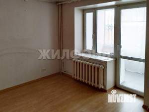 4-к квартира, вторичка, 115м2, 1/4 этаж