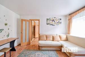 3-к квартира, вторичка, 61м2, 1/1 этаж