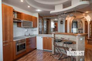 3-к квартира, вторичка, 111м2, 4/4 этаж