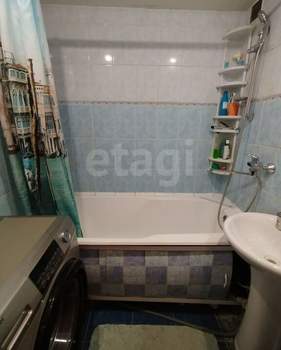 3-к квартира, вторичка, 64м2, 9/9 этаж