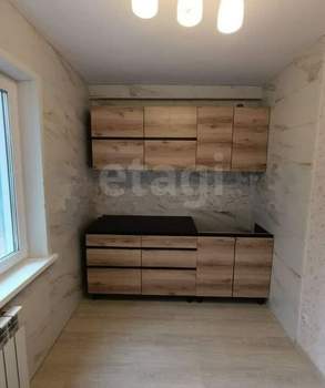 4-к квартира, вторичка, 58м2, 1/5 этаж