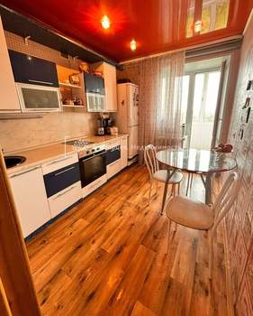 4-к квартира, вторичка, 72м2, 10/10 этаж